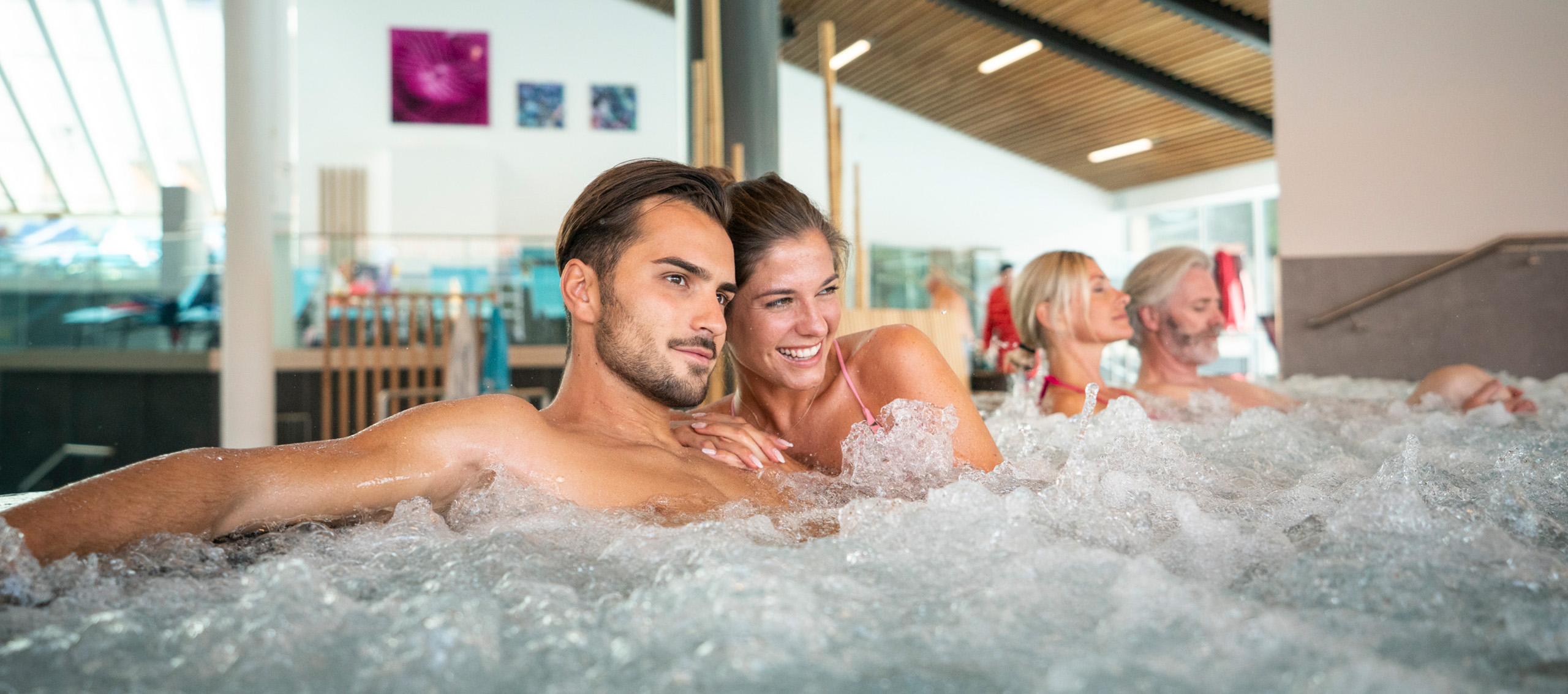 Paar in der Wohlfühl-Therme